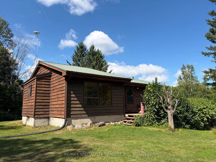 Property Photo: 18606 Horseshoe Hill Road ON L7K 2B3