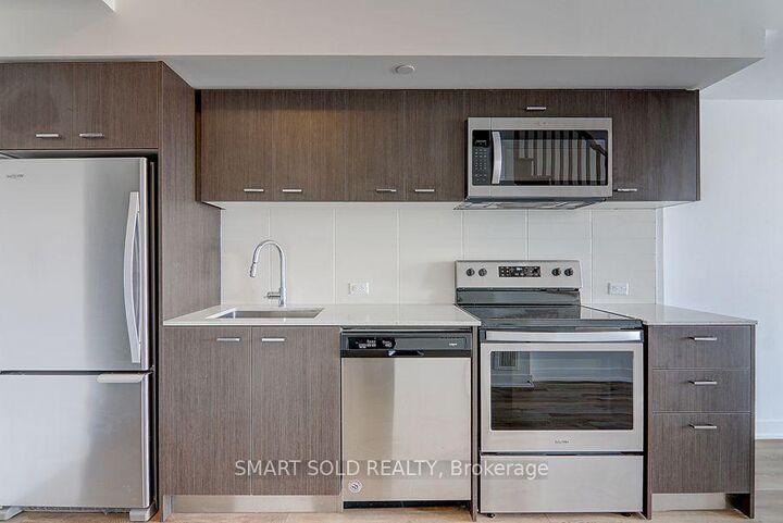 Property Photo:  2100 Bridletowne Circle 306  ON M1W 0A6 