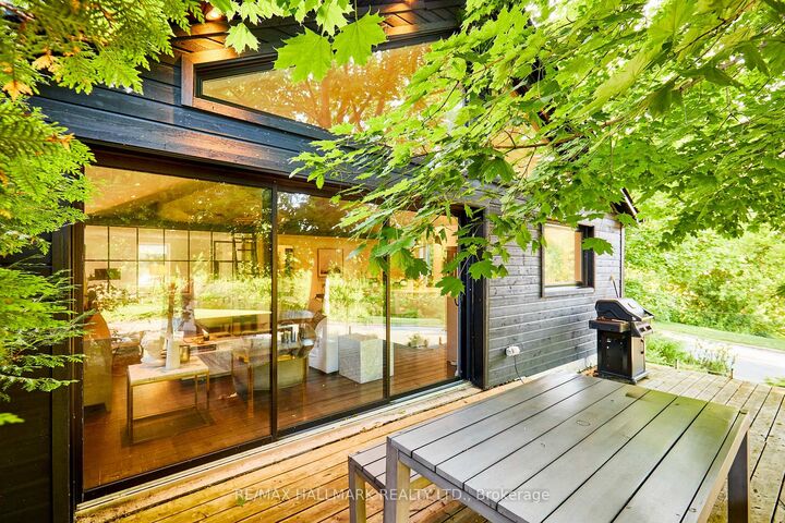 Property Photo:  72 Sunnypoint Crescent  ON M1M 1B9 