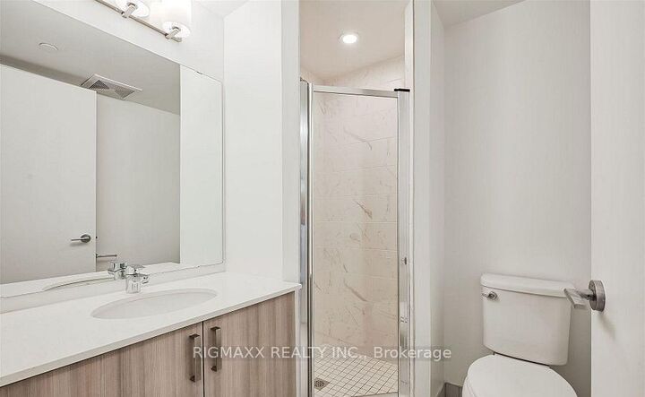Property Photo: 556 Marlee Avenue W 521 ON M6B 0B1