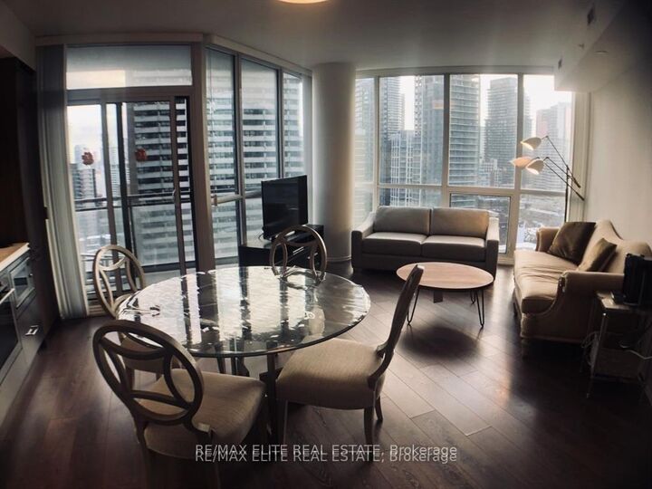 Property Photo:  45 Charles Street E 1901  ON M4Y 0B8 