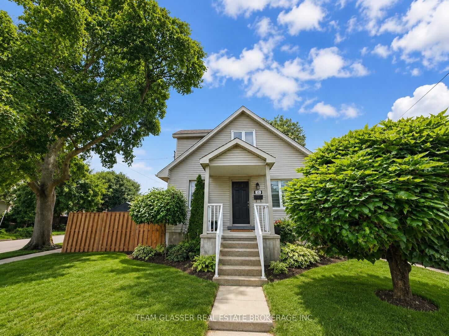Property Photo: 63 Elliott Street ON N5Y 2E6