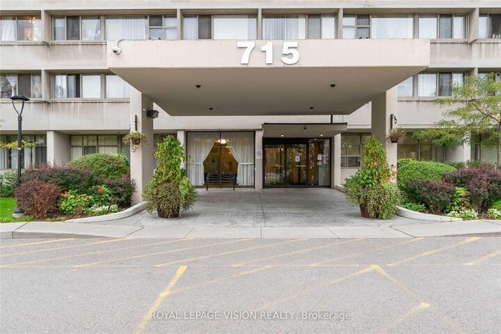 Property Photo:  715 Don Mills Road 1108  ON M3C 1S8 