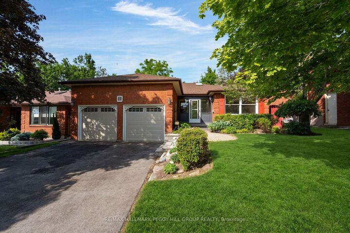 Property Photo: 22 Richler Crescent ON L4N 6E6