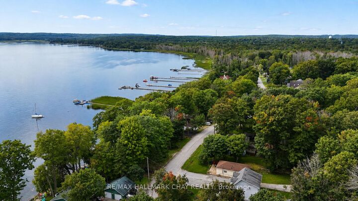 375 Robins Point Road — photo 1