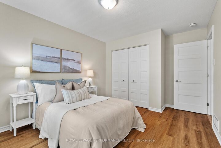 Property Photo:  7 Abbey Crescent  ON K4R 0B5 