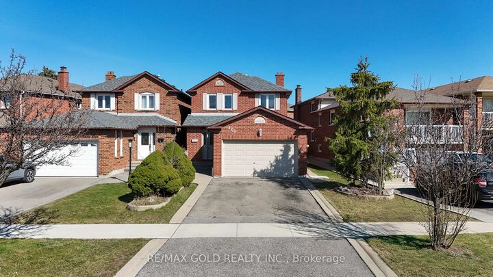 Property Photo: 115 Misty Meadow Drive ON L4L 3X1