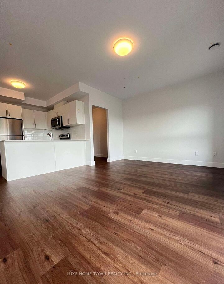 Property Photo: 1000 Lackner Place 606 ON N2A 0L9