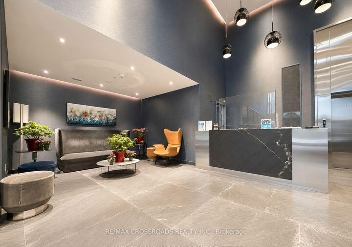 Property Photo: 28 Wellesley Street E 2006 ON M4Y 1G3