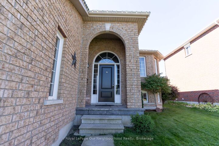 Property Photo: 99 Sweetnam Drive ON K9V 0A6