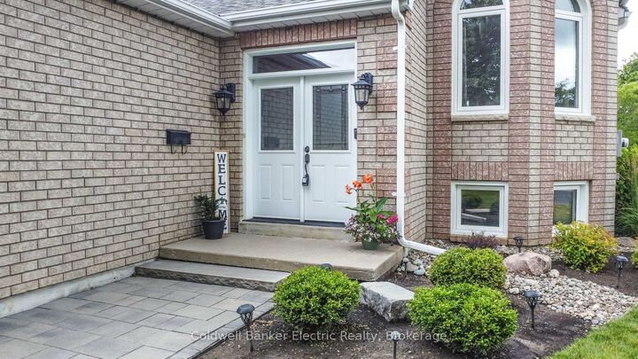 Property Photo: 1338 Wildlark Drive ON K9K 2J4