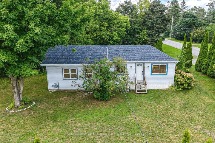 Property Photo: 810 John Street N ON P1P 1E6