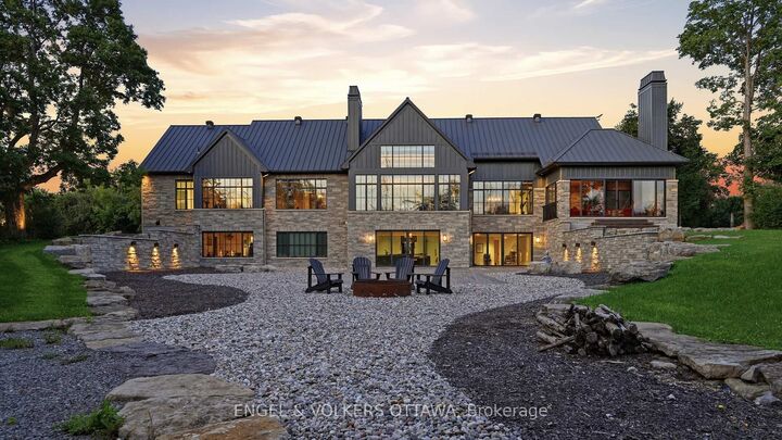 Property Photo: 1547 John Quinn Road ON K4P 1J7