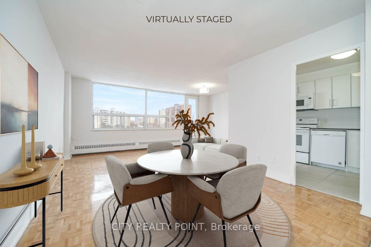 Property Photo: 6200 Bathurst Street 310 ON M2R 2A3