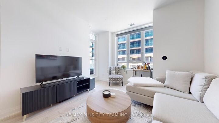 Property Photo: 70 Annie Craig Drive W 205 ON M8V 0G2