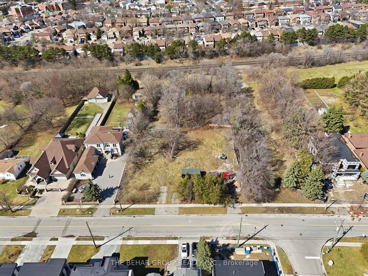 Property Photo: 196-198 Crestwood Road ON L4J 1A9