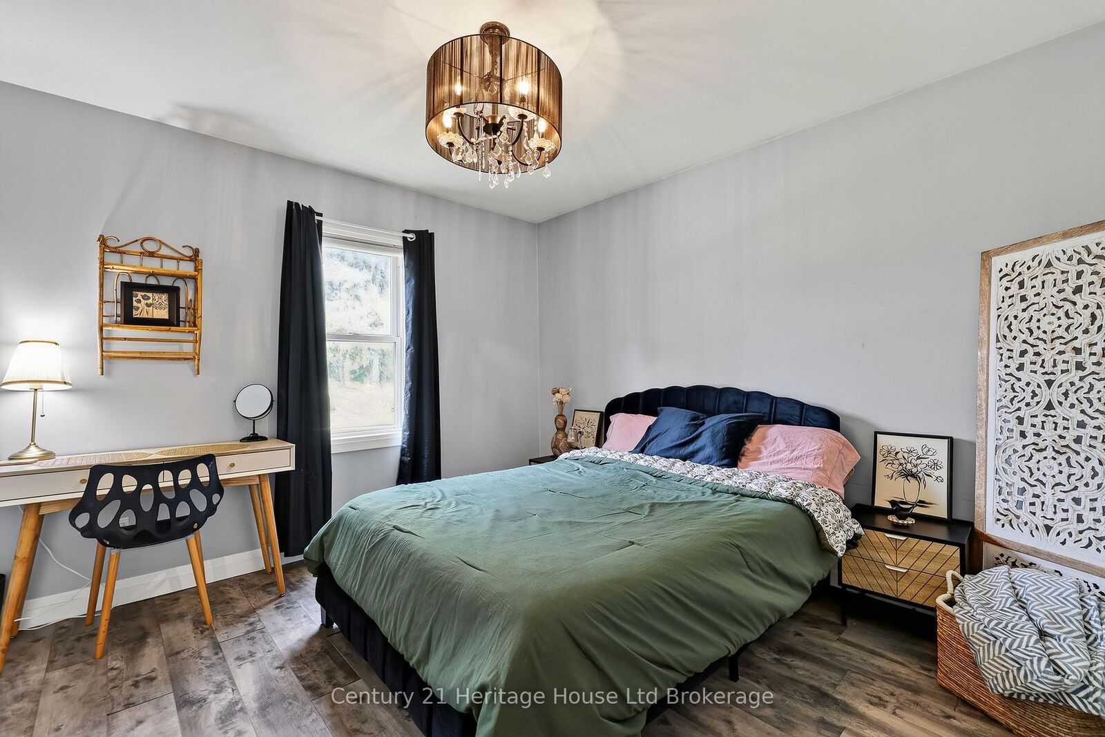 Property Photo: 272 Wellington Street N ON N4S 6S3