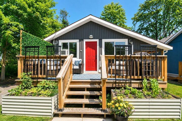 Property Photo: 3301 Pleasant Road ON L3V 6H3