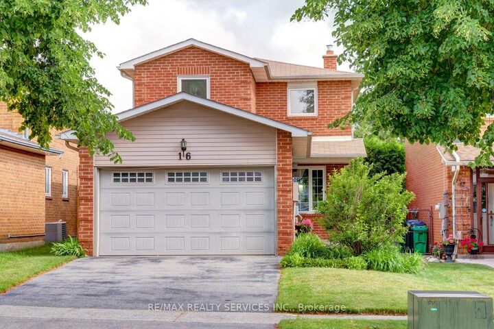 16 Cavalier Court — photo 1