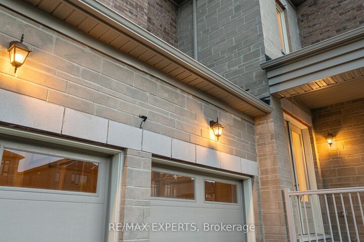 Property Photo: 7 Lorraine Hand Crescent ON L4P 0S9