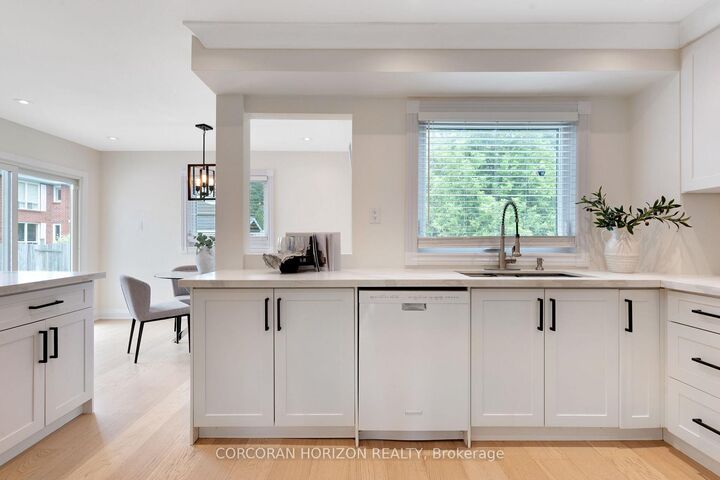Property Photo: 62 Glenvalley Drive ON N1T 1N8