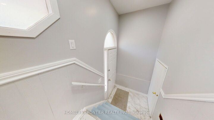 Property Photo:  337 Hansen Road N Upper  ON L6V 2Y2 