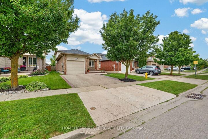 Property Photo: 125 Hawkins Drive ON N1T 1Z8