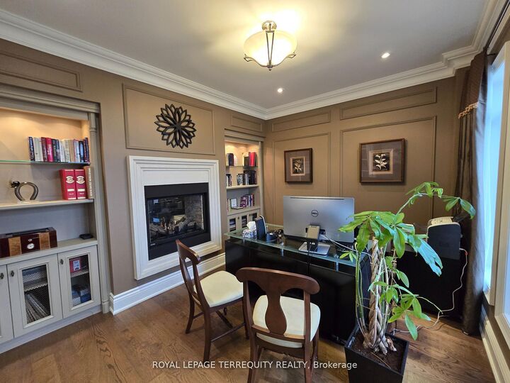 Property Photo: 19 Black Diamond Crescent ON L6X 0V8