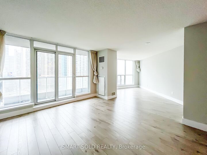 Property Photo: 208 Queens Quay N/A W 1002 ON M5J 2Y5