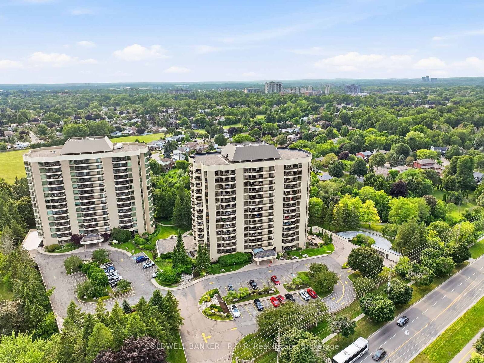 Property Photo:  900 Wilson Road N 305  ON L1G 7T2 