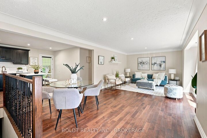 Property Photo: 23 Woodelm Drive ON L2M 4N5