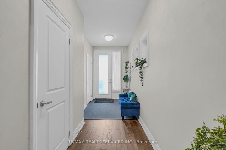 Property Photo:  6 Lollard Way  ON L6Y 2C9 