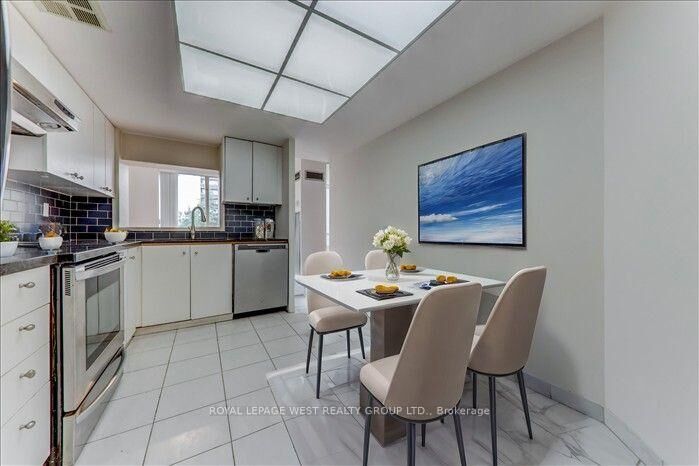 Property Photo:  1320 Islington Avenue 201  ON M9A 5C6 