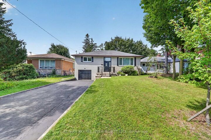 Property Photo: 30 Scarboro Avenue ON M1C 1M3
