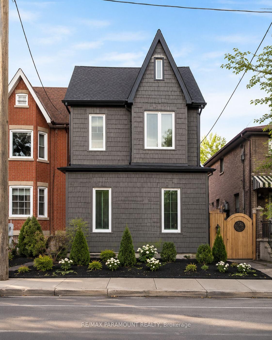 Property Photo:  291 Pacific Avenue Bsmnt  ON M6P 2P8 