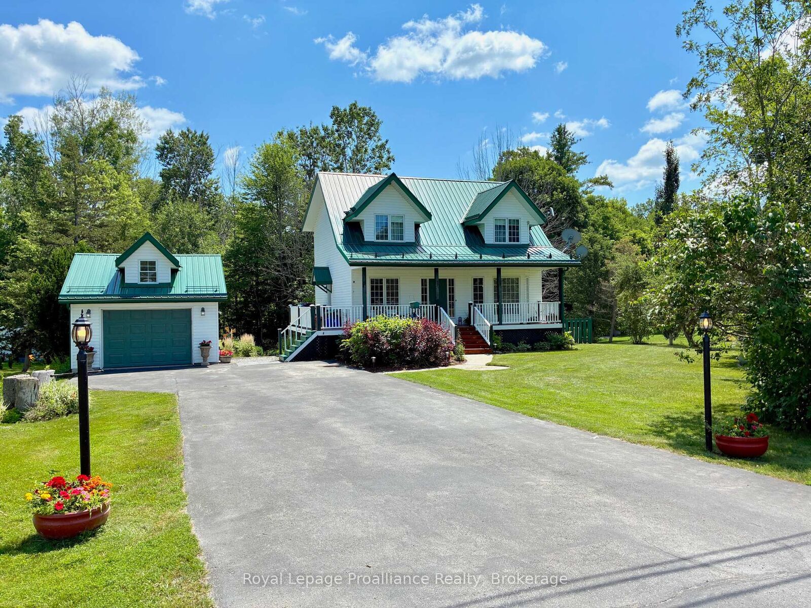 Property Photo: 155 Downs Road ON K8V 0A9