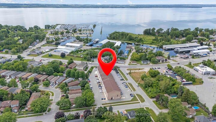 Property Photo: 155 Riverglen Drive 320 ON L4P 3M3