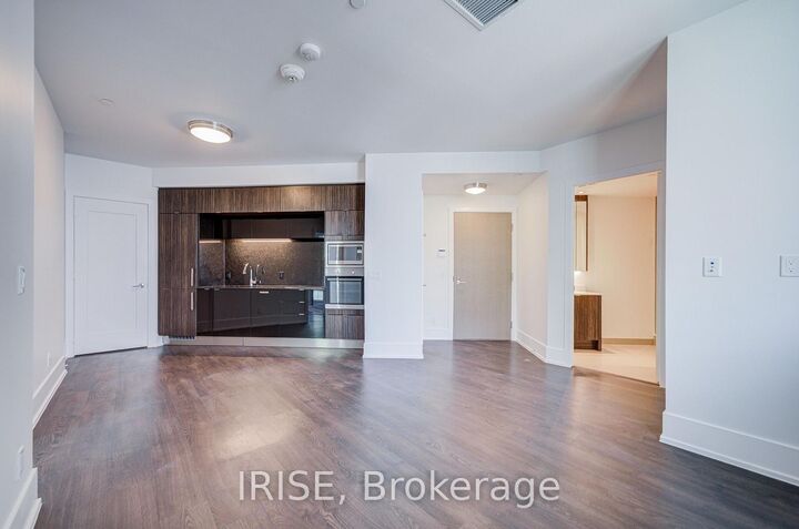 Property Photo: 1 Edgewater Drive Ph13 ON M5A 0L1