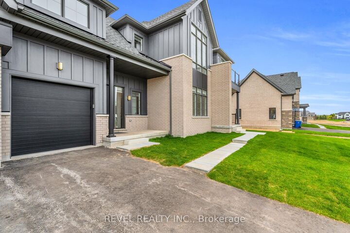 Property Photo: 36 Ewing Way ON L9W 7V6