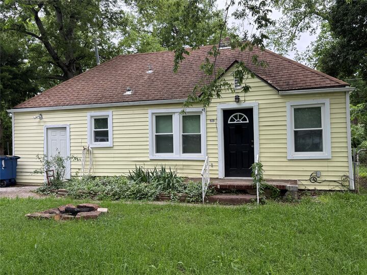Property Photo: 1539 N Cheyenne Avenue OK 74106