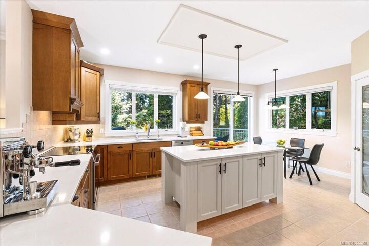 Property Photo:  609 Meadow Dr  BC V9K 2T2 