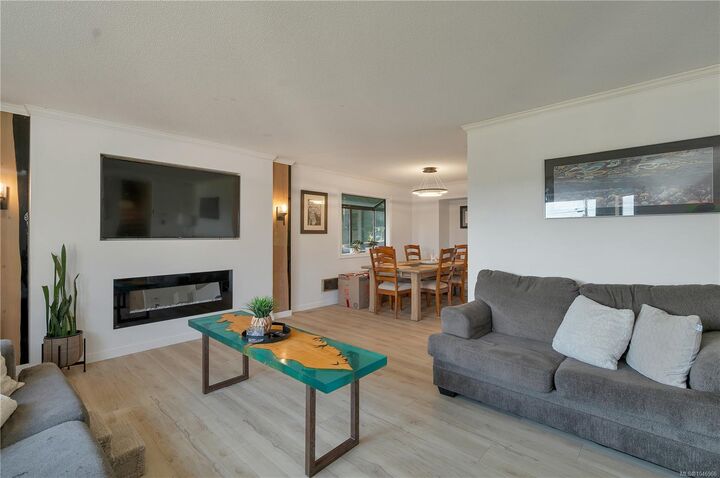 Property Photo: 1728 Aspen Way BC V9W 7E5