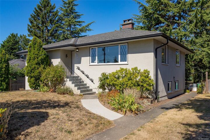 Property Photo: 3856 Diamond St BC V8Z 3X4