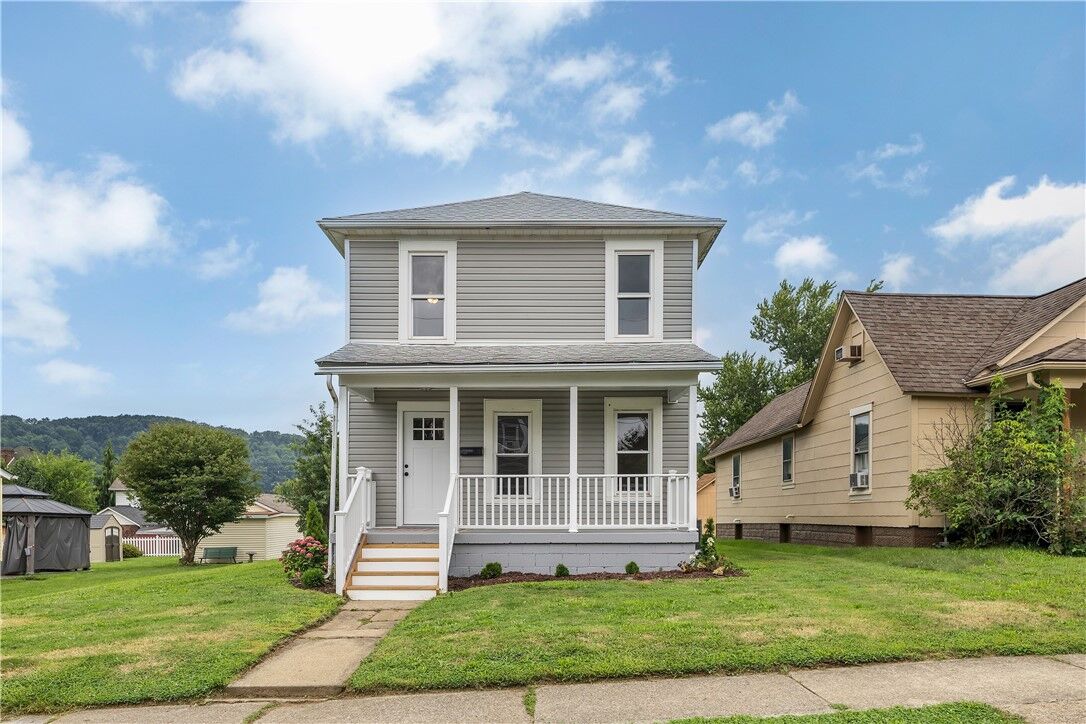 Property Photo:  231 Arthur St  PA 16063 