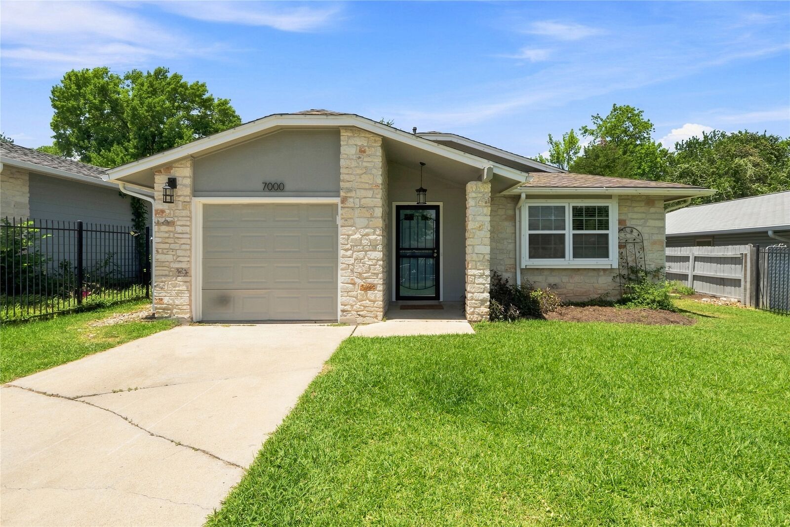 Property Photo:  7000 Shannon Drive  TX 78724 