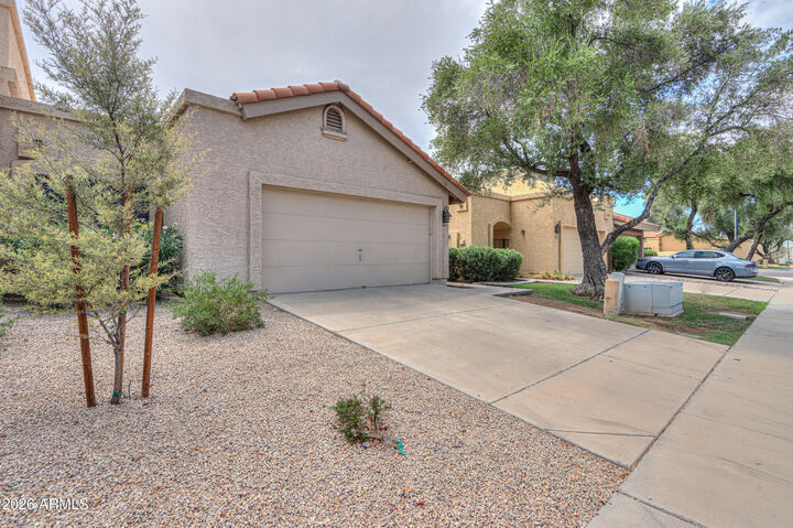 Property Photo:  2337 W Shawnee Drive  AZ 85224 