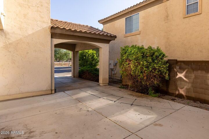 Property Photo:  2051 E Carla Vista Drive  AZ 85225 