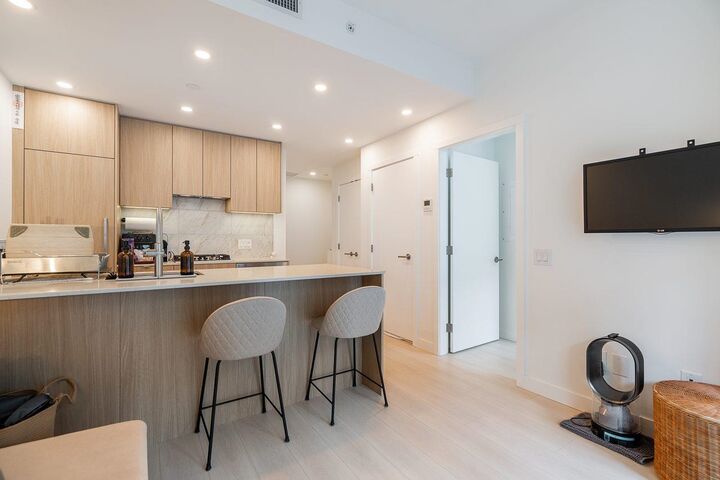 626 Claremont Street 708 — photo 1
