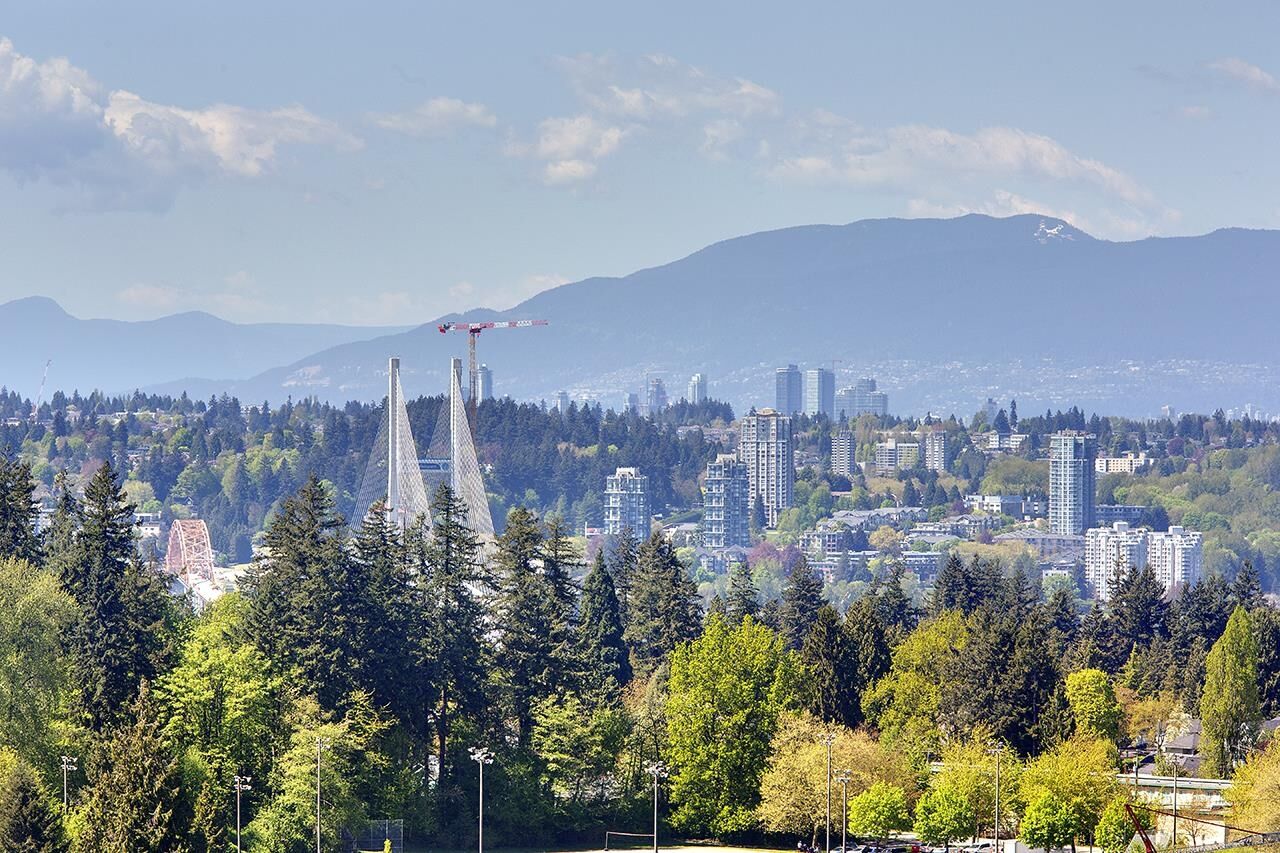 Property Photo:  13308 Central Avenue 1805  BC V3T 0M4 