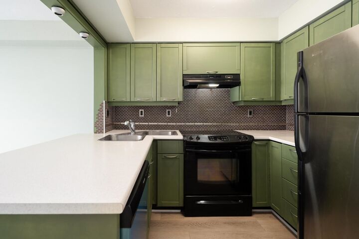 Property Photo:  1099 E Broadway  BC V5T 1Y5 